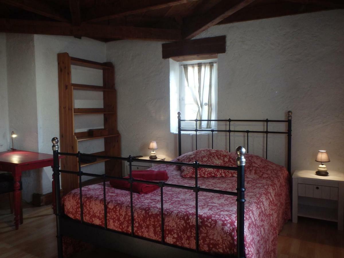 Le Prieure D'Orniols Hotell Goudargues Exteriör bild